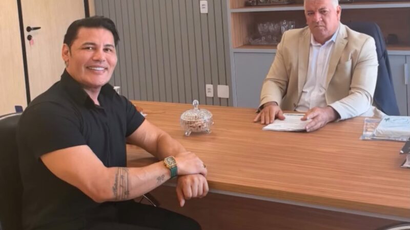 No Dia Nacional do Vereador, Gilsão Meu Povo é reeleito presidente da Câmara de Aparecida